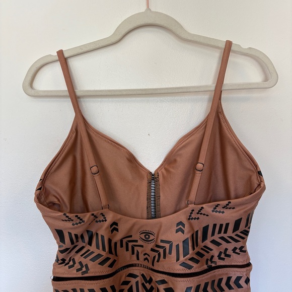 Biliblond Kim One Piece Swimsuit Gold Black XL Straps Cheeky - Picture 7 of 16